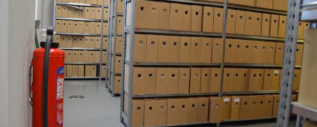 Brandblusapparaat in een archief (AMVB)